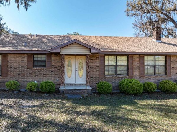 106 SW MOLLIE TERRACE, Lake City, FL 32024