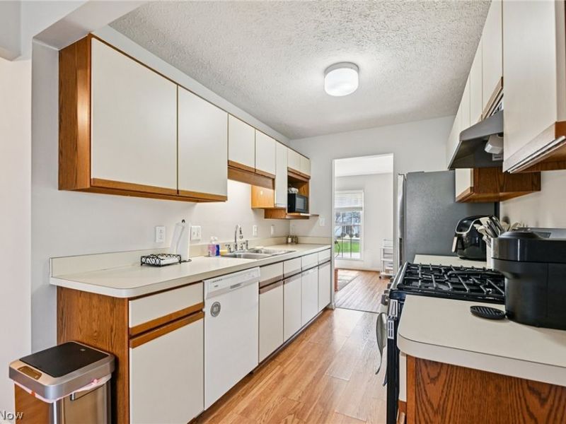 3432 Brookpoint Lane, Cuyahoga Falls, OH 44223 Photo 15