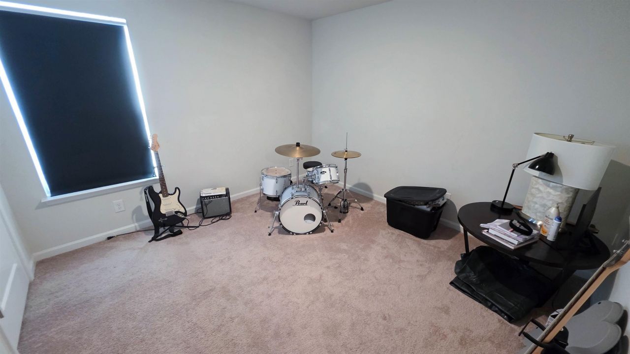 939 Snowberry Dr. Photo 17