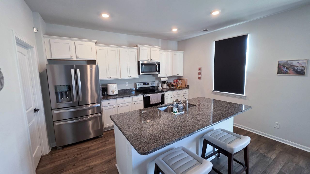 939 Snowberry Dr. Photo 7