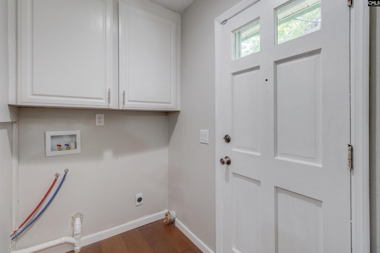 4214 Grand Street Photo 9