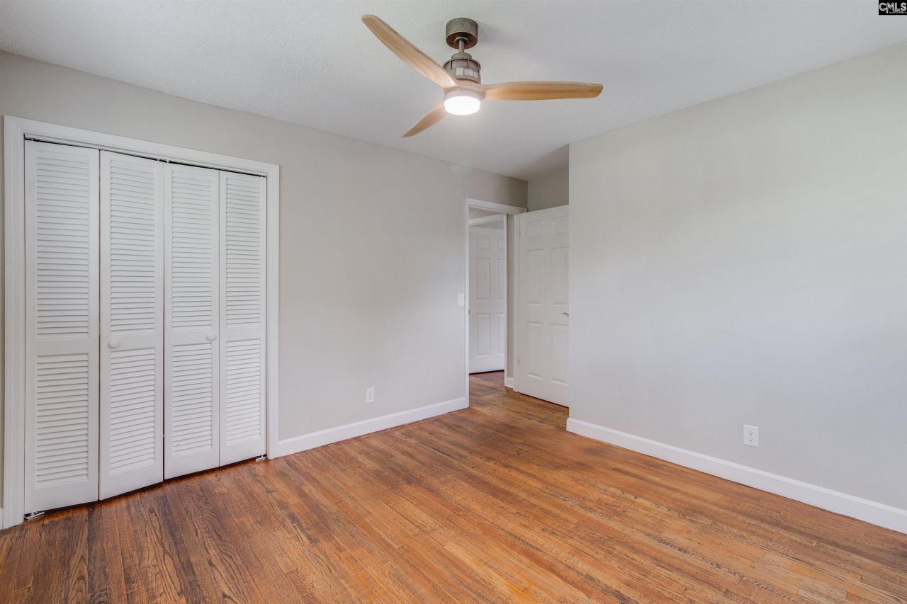 4214 Grand Street Photo 16