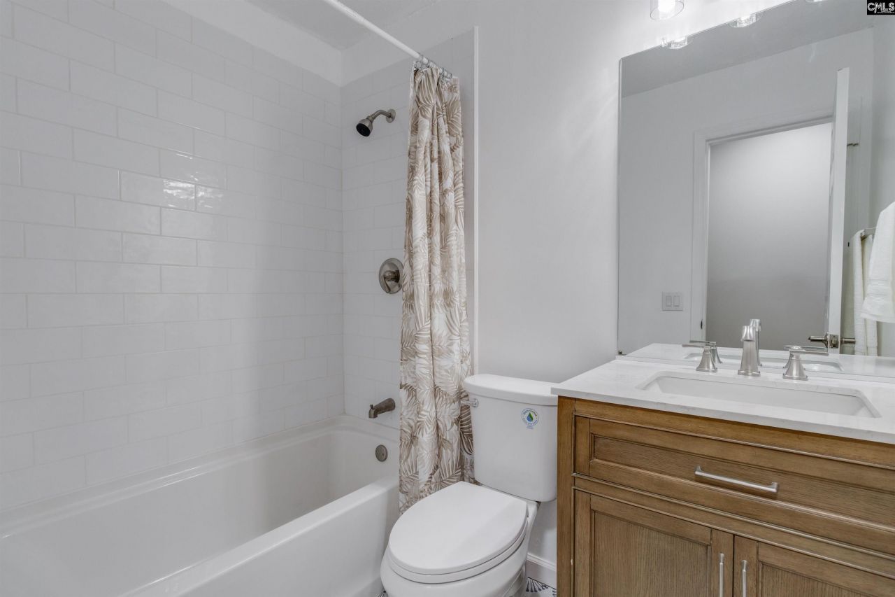 4214 Grand Street Photo 18