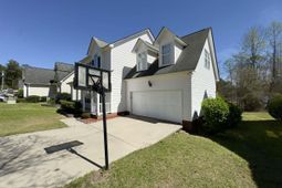 9194 Windsor Lake Boulevard photo 4