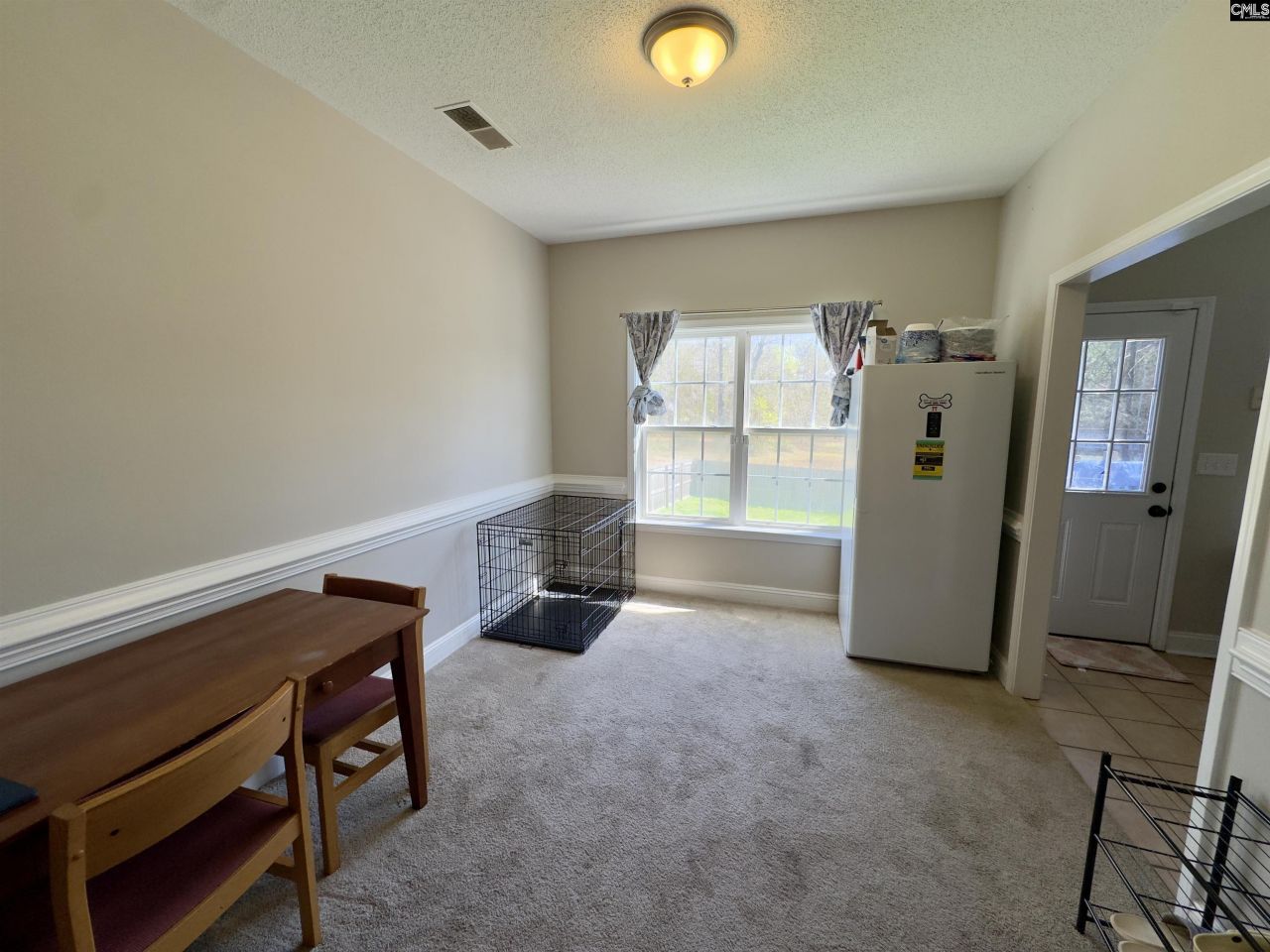 9194 Windsor Lake Boulevard Photo 8