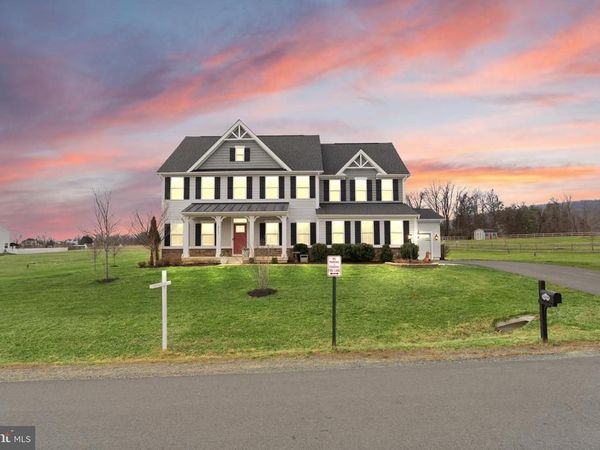 38373 CORALBERRY PLACE, LOVETTSVILLE, VA 20180