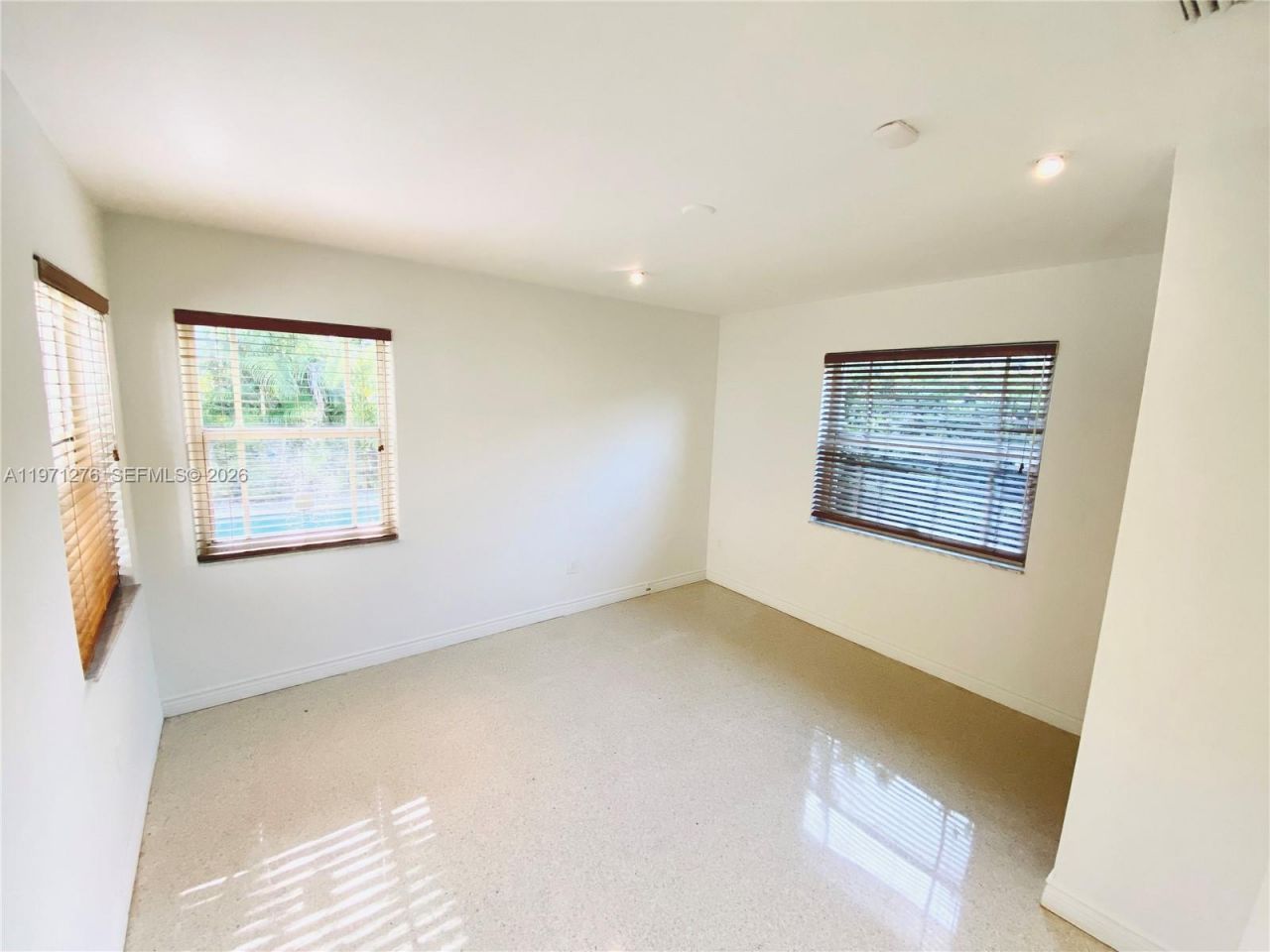 8959 Dickens Ave , Surfside, FL 33154 Photo