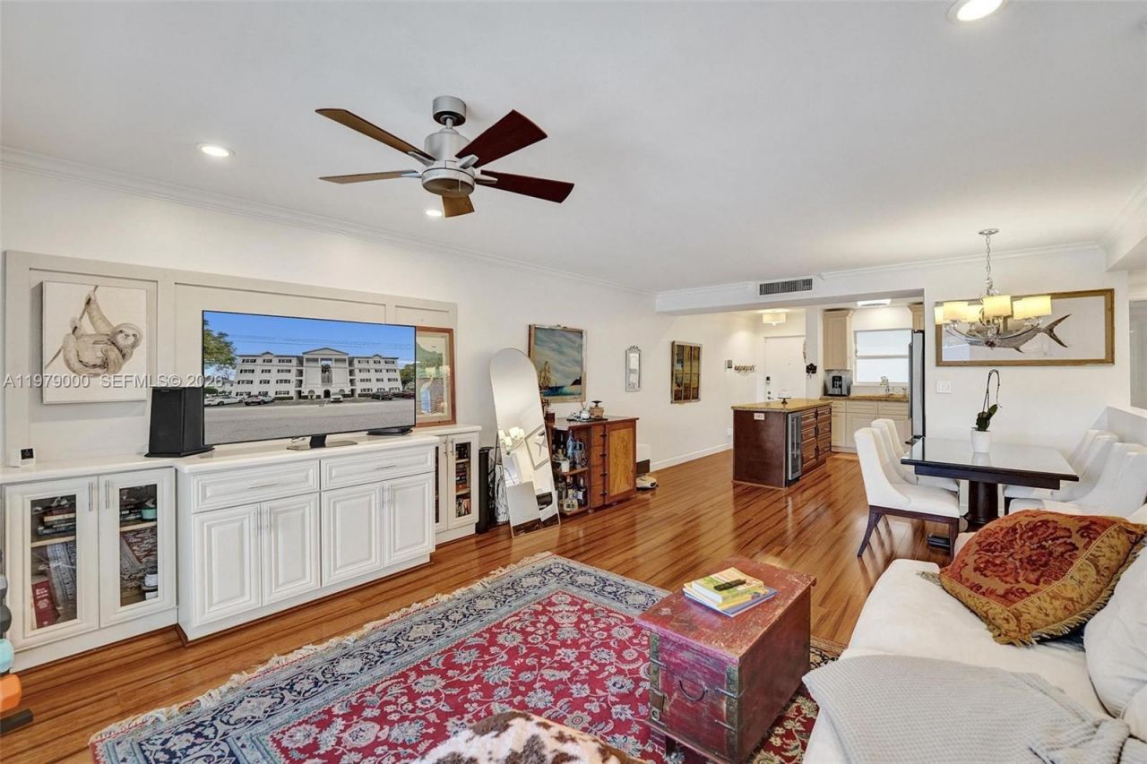 1212 SE 2nd Ct, Unit 301, Fort Lauderdale, FL 33301 Photo