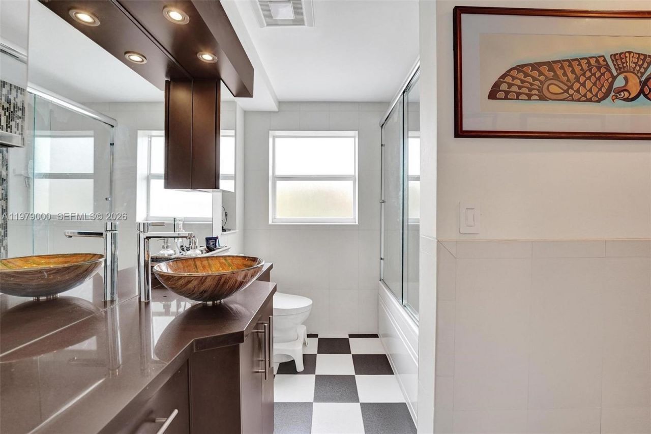 1212 SE 2nd Ct, Unit 301, Fort Lauderdale, FL 33301 Photo