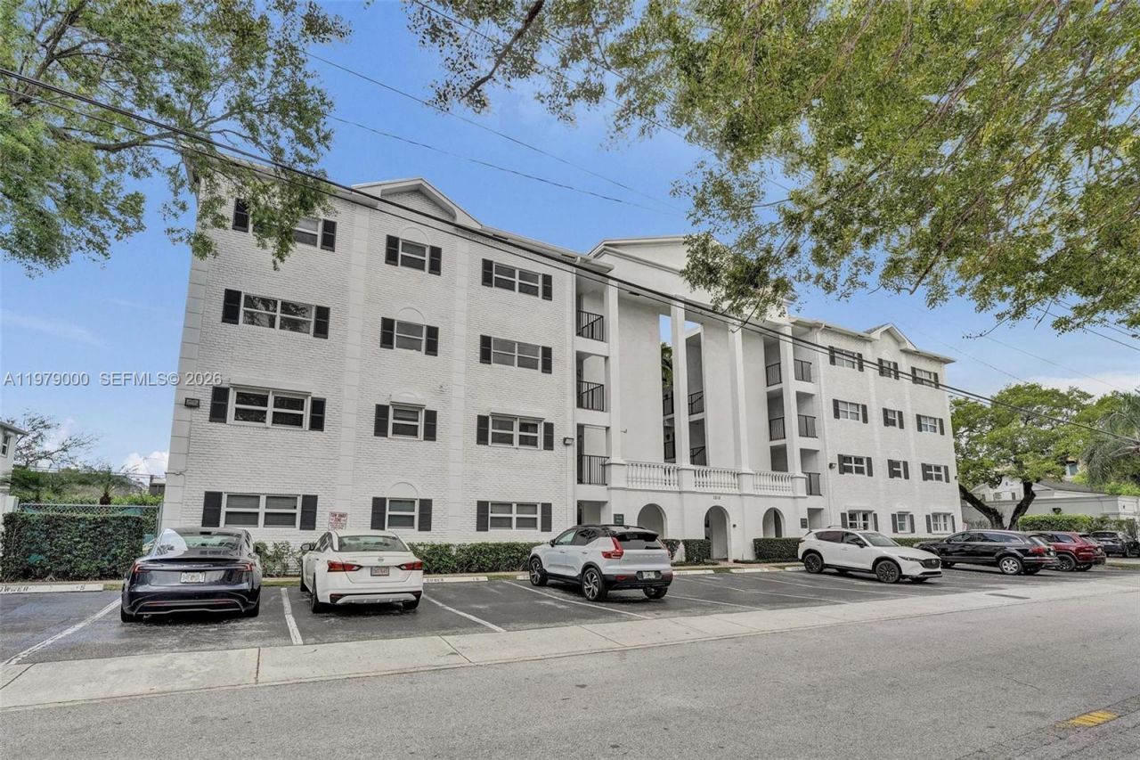 1212 SE 2nd Ct, Unit 301, Fort Lauderdale, FL 33301 Photo