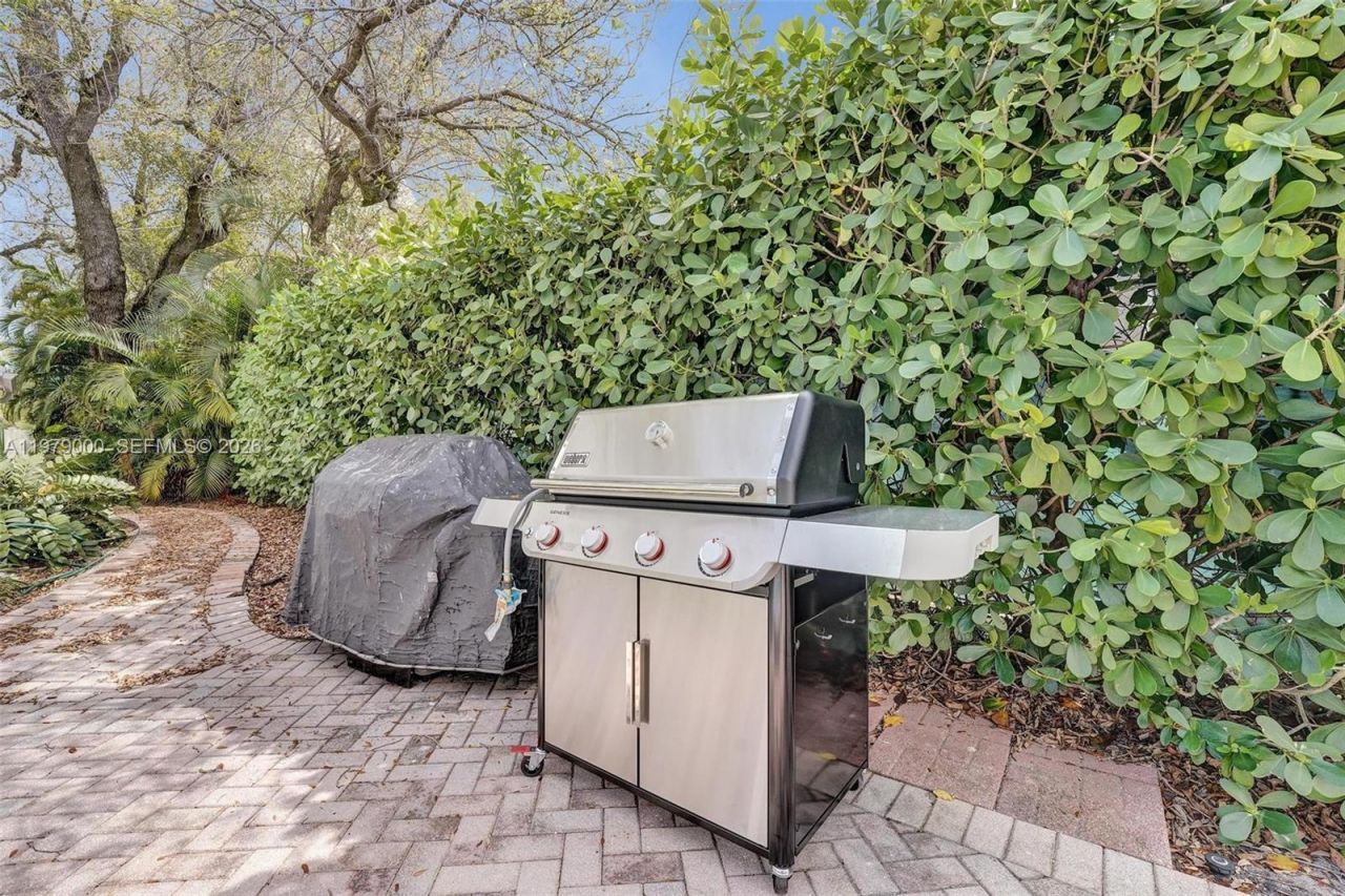 1212 SE 2nd Ct, Unit 301, Fort Lauderdale, FL 33301 Photo