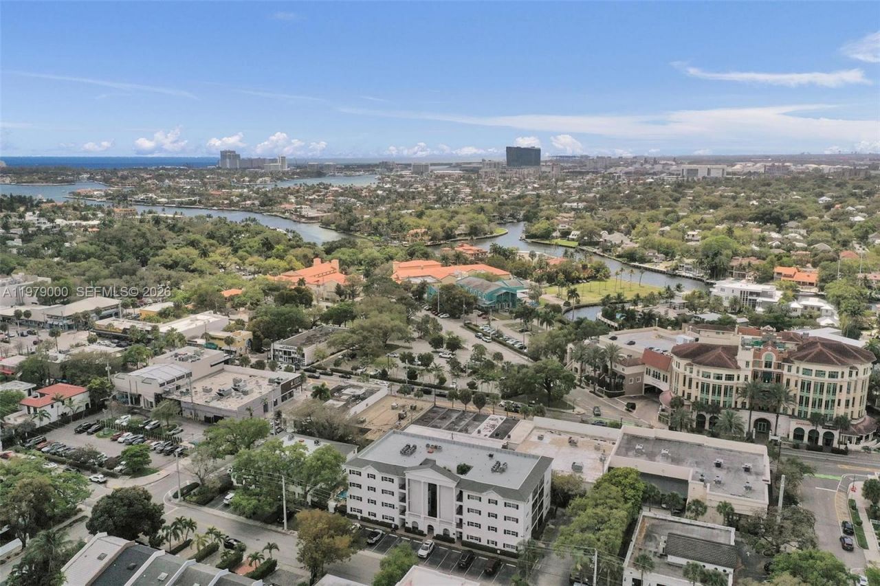 1212 SE 2nd Ct, Unit 301, Fort Lauderdale, FL 33301 Photo