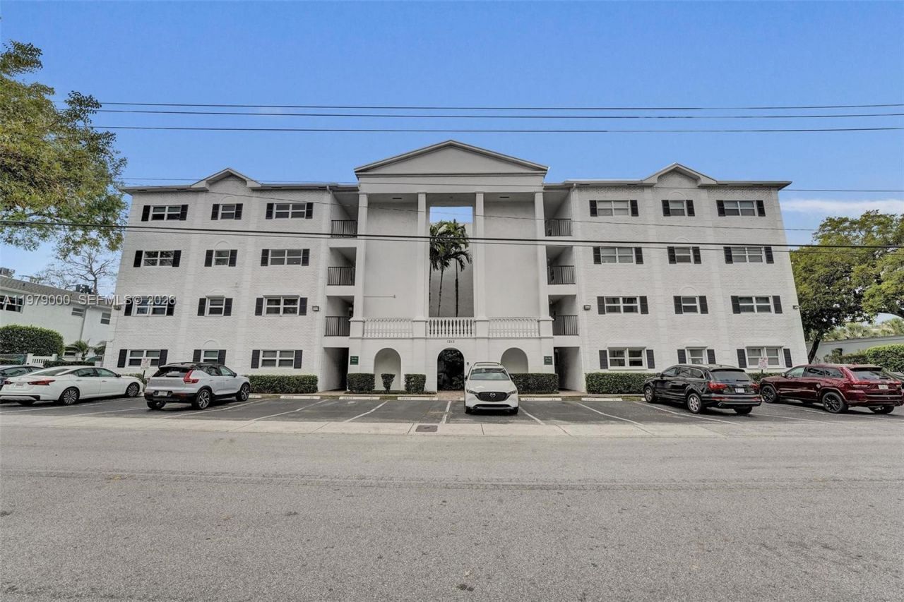 1212 SE 2nd Ct, Unit 301, Fort Lauderdale, FL 33301 Photo