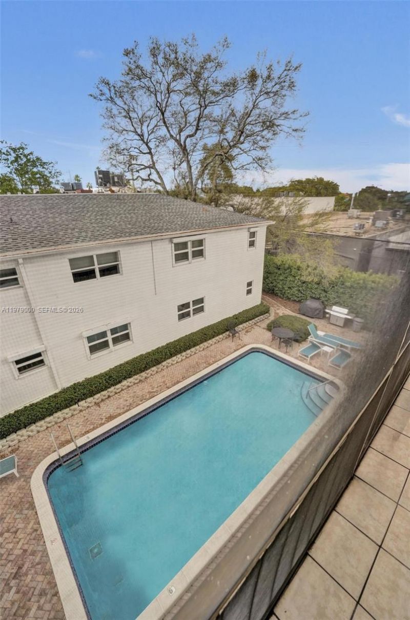 1212 SE 2nd Ct, Unit 301, Fort Lauderdale, FL 33301 Photo