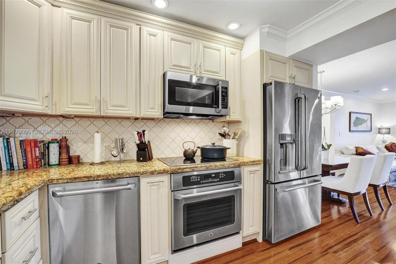 1212 SE 2nd Ct, Unit 301, Fort Lauderdale, FL 33301 Photo