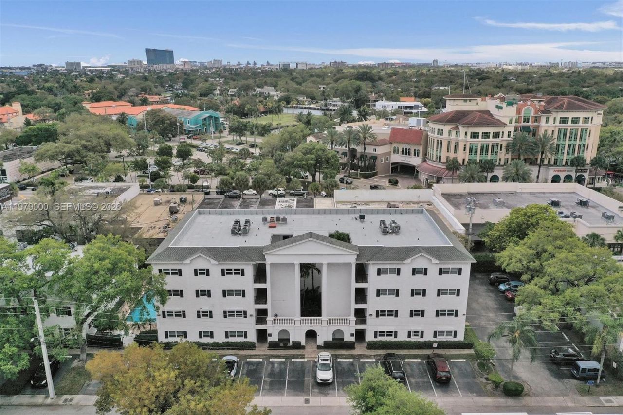 1212 SE 2nd Ct, Unit 301, Fort Lauderdale, FL 33301 Photo