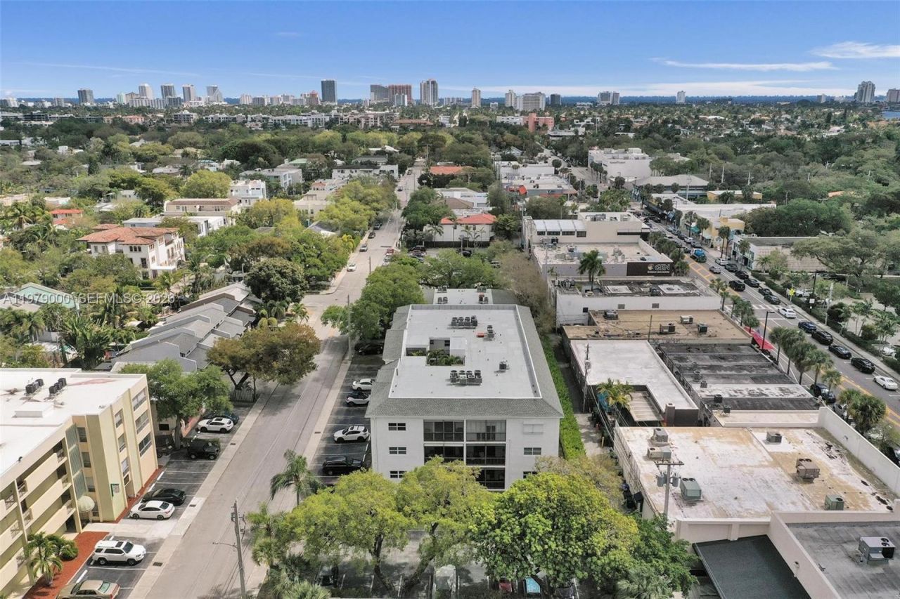 1212 SE 2nd Ct, Unit 301, Fort Lauderdale, FL 33301 Photo