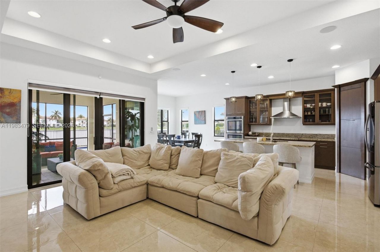 1296 SW 113th Way, Pembroke Pines, FL 33025 Photo