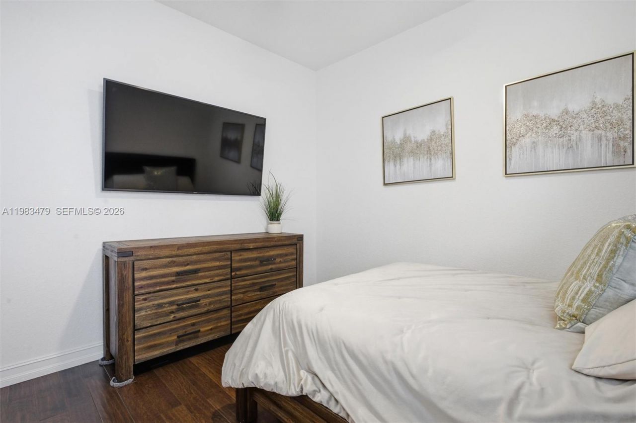 1296 SW 113th Way, Pembroke Pines, FL 33025 Photo