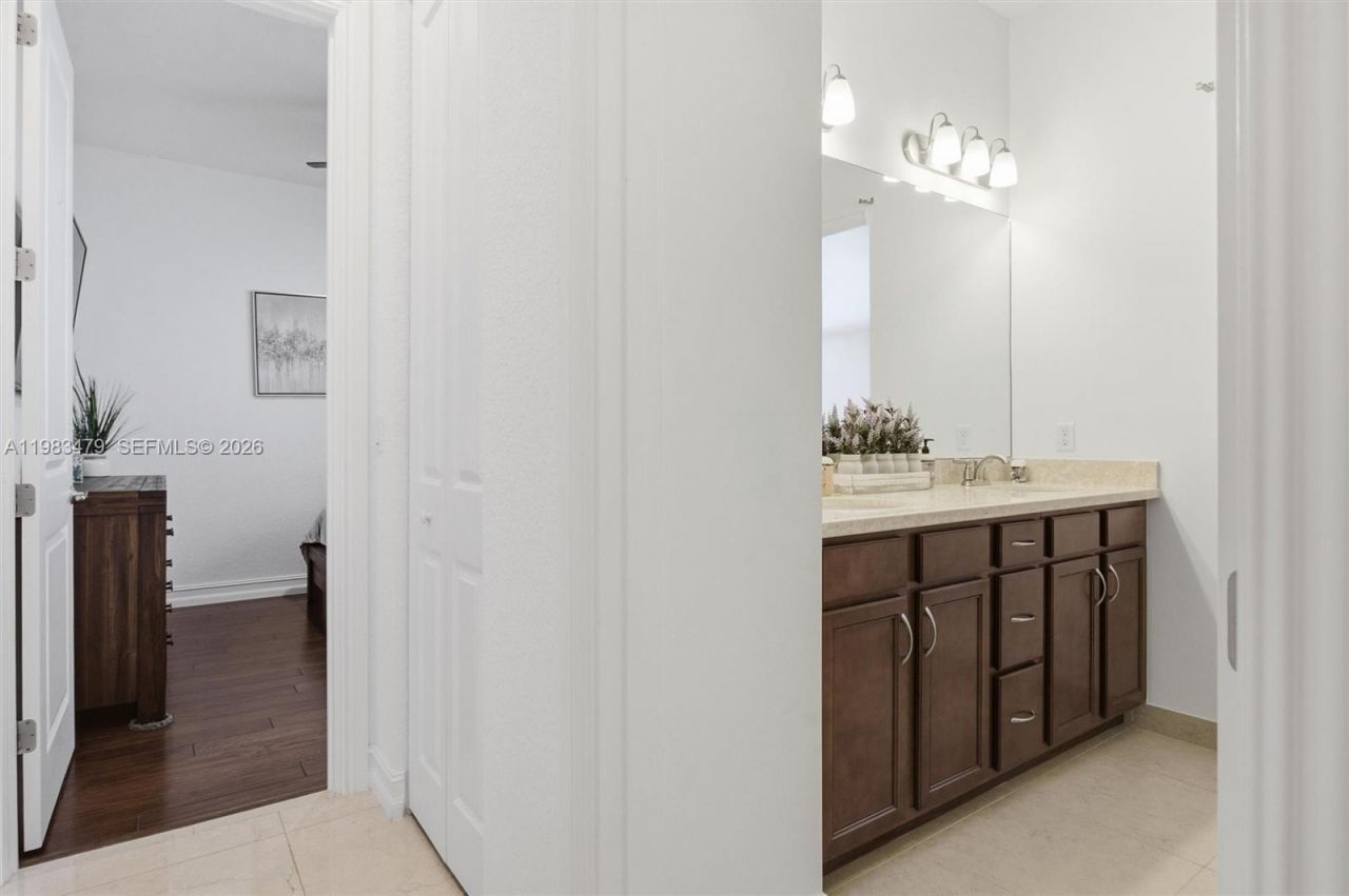 1296 SW 113th Way, Pembroke Pines, FL 33025 Photo