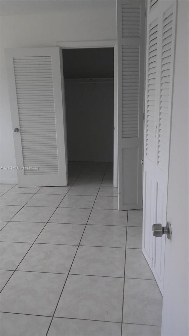 11840 NE 19th Dr , Unit 27, North Miami, FL 33181 Photo