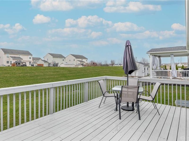 9379 Lakeside Street, Tipp City, OH 45371 Photo 31