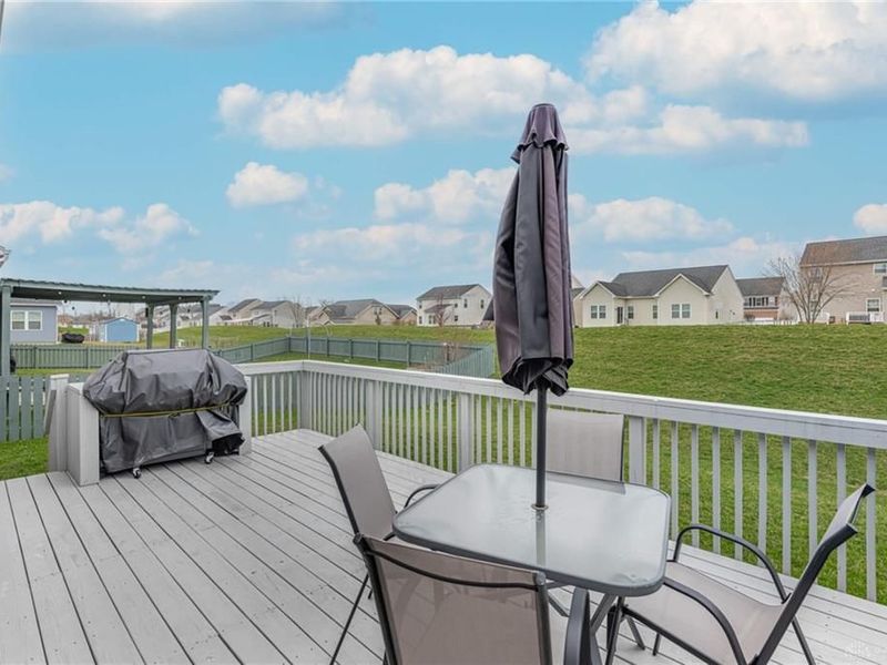 9379 Lakeside Street, Tipp City, OH 45371 Photo 32