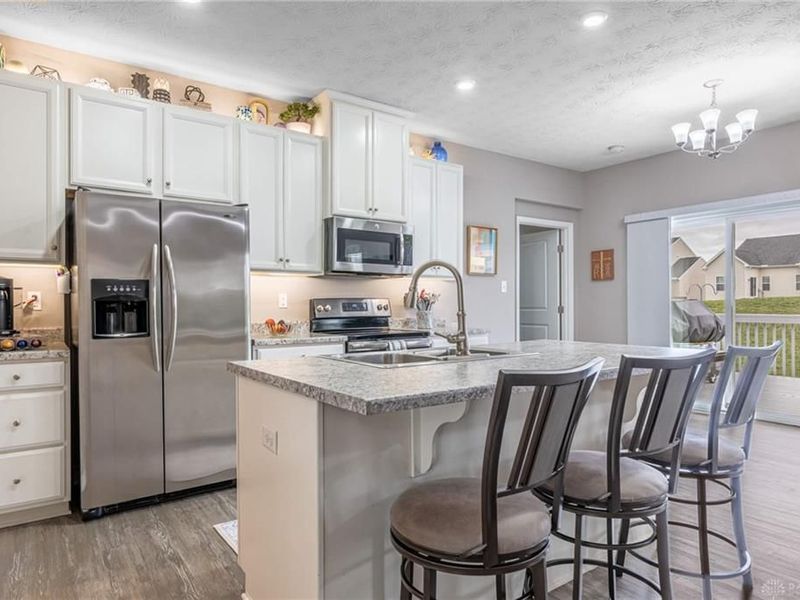 9379 Lakeside Street, Tipp City, OH 45371 Photo 8