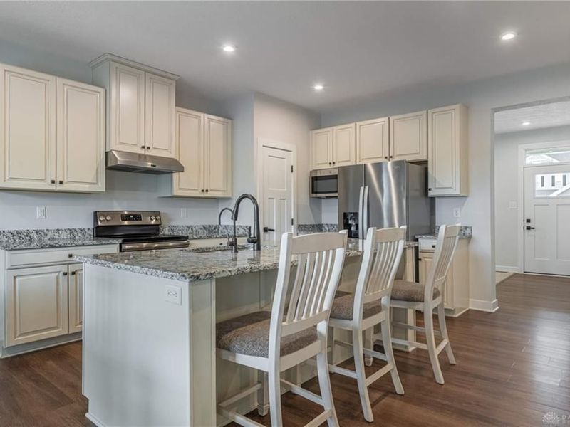 2758 Riverstone Drive, Xenia, OH 45385 Photo 7