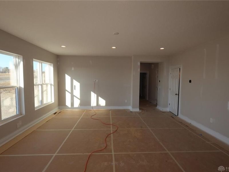 2323 Trail View, Unit 8582, Turtlecreek Township, OH 45036 Photo 3