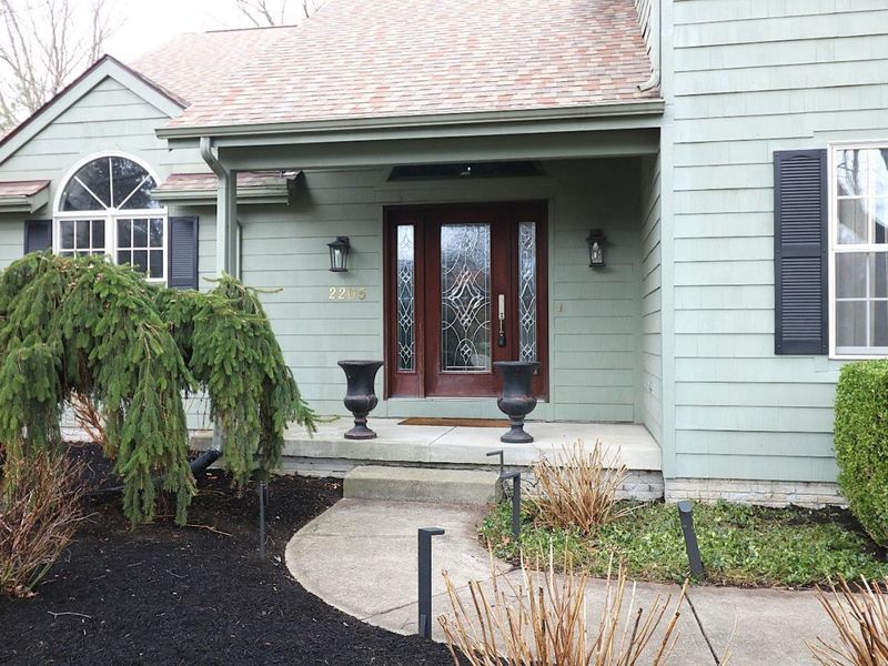 2205 Quail Hollow Circle, Sandusky, OH 44870 Photo 2