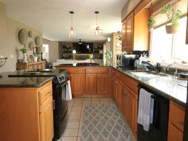 2205 Quail Hollow Circle, Sandusky, OH 44870 Photo 6