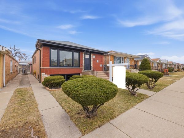 7140 W 64th Street, Chicago, IL 60638