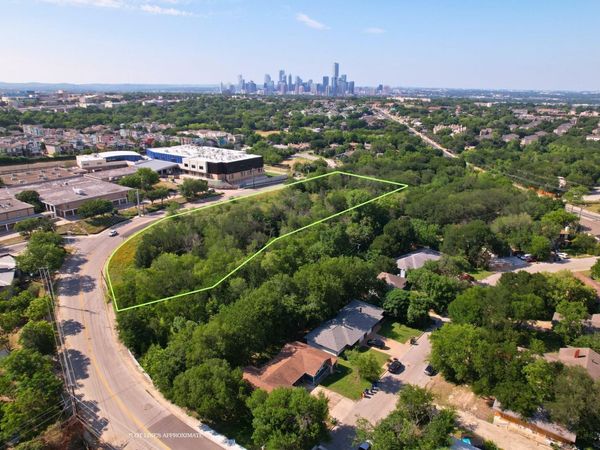 2813-2827 Metcalfe RD, Austin, TX 78741