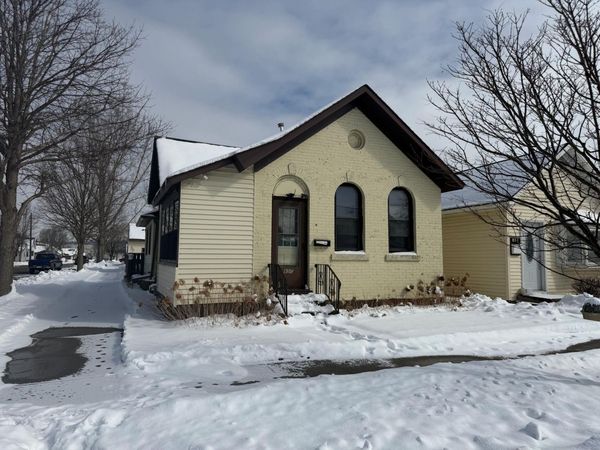 850 E 4th Street, Winona, MN 55987