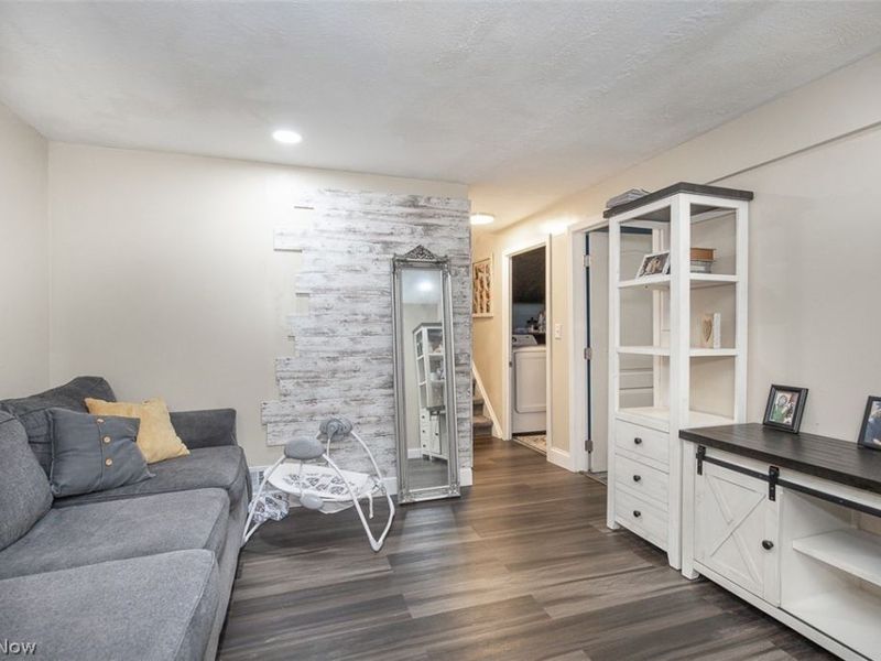 926 Sherwood Drive , Elyria, OH 44035 Photo 14