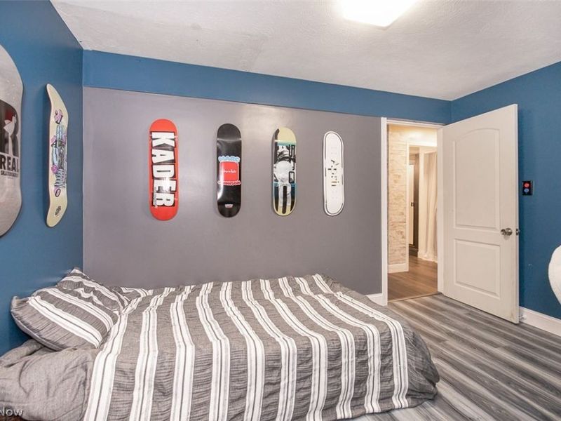 926 Sherwood Drive , Elyria, OH 44035 Photo 16