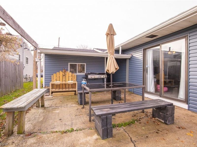 926 Sherwood Drive , Elyria, OH 44035 Photo 27