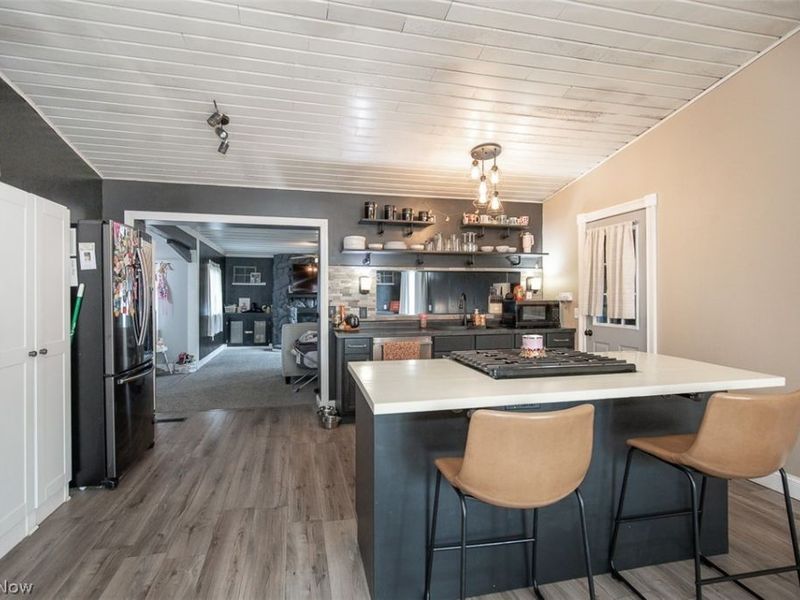 926 Sherwood Drive , Elyria, OH 44035 Photo 4