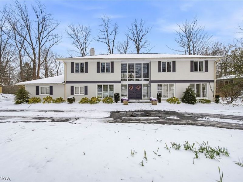 28900 Gates Mills Boulevard, Pepper Pike, OH 44124 Photo 2