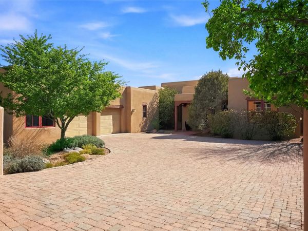 6 Camino De Vecinos, Santa Fe, NM 87507