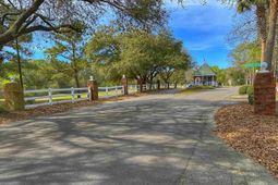 3174 River Bluff Ln. photo 4