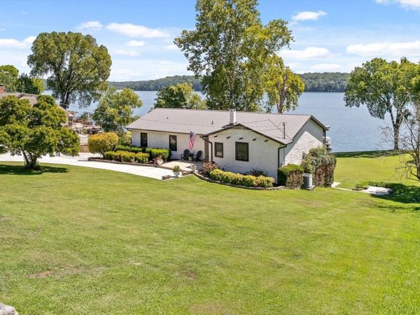 2166 S Shore Acres Road , Soddy Daisy, TN 37379