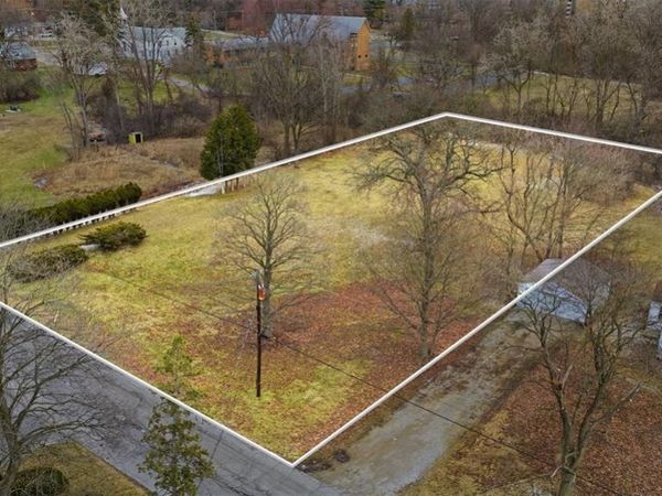 24818 Lois Lane, Southfield, MI 48075