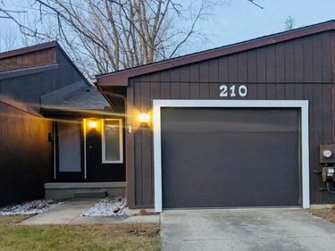 210 Mary Street, Flushing, MI 48433