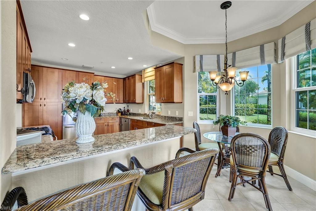 9234 Tesoro Ln, Unit 101, Naples, FL 34114 Photo