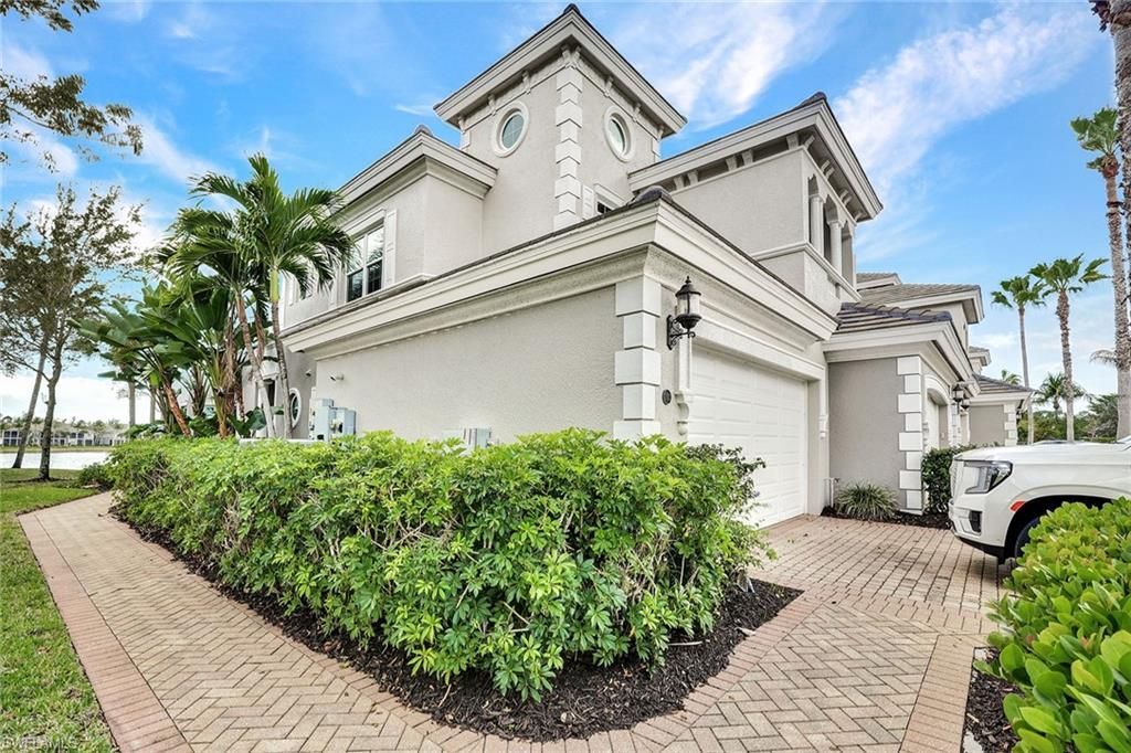 9234 Tesoro Ln, Unit 101, Naples, FL 34114 Photo