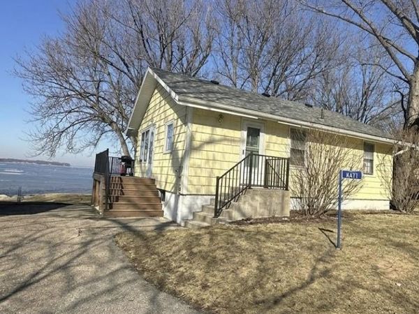 671 N Cow Path Lane, Fort Atkinson, WI 53538