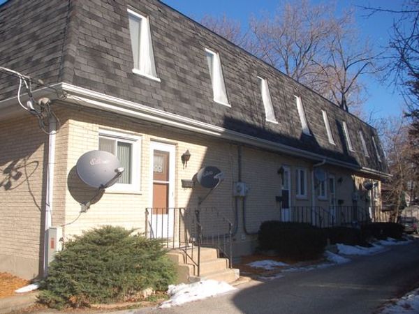 321 S Jefferson Street , Woodstock, IL 60098