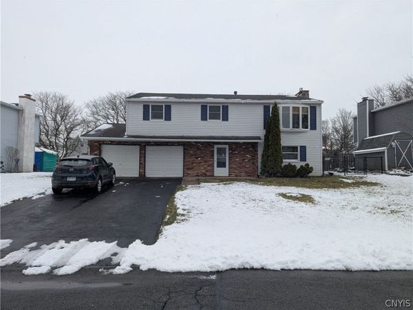 8046 Bamm Hollow Road, Clay, NY 13041